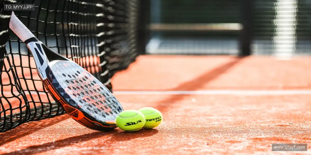 📱 边看边聊，弹幕刷屏，互动赢好礼！